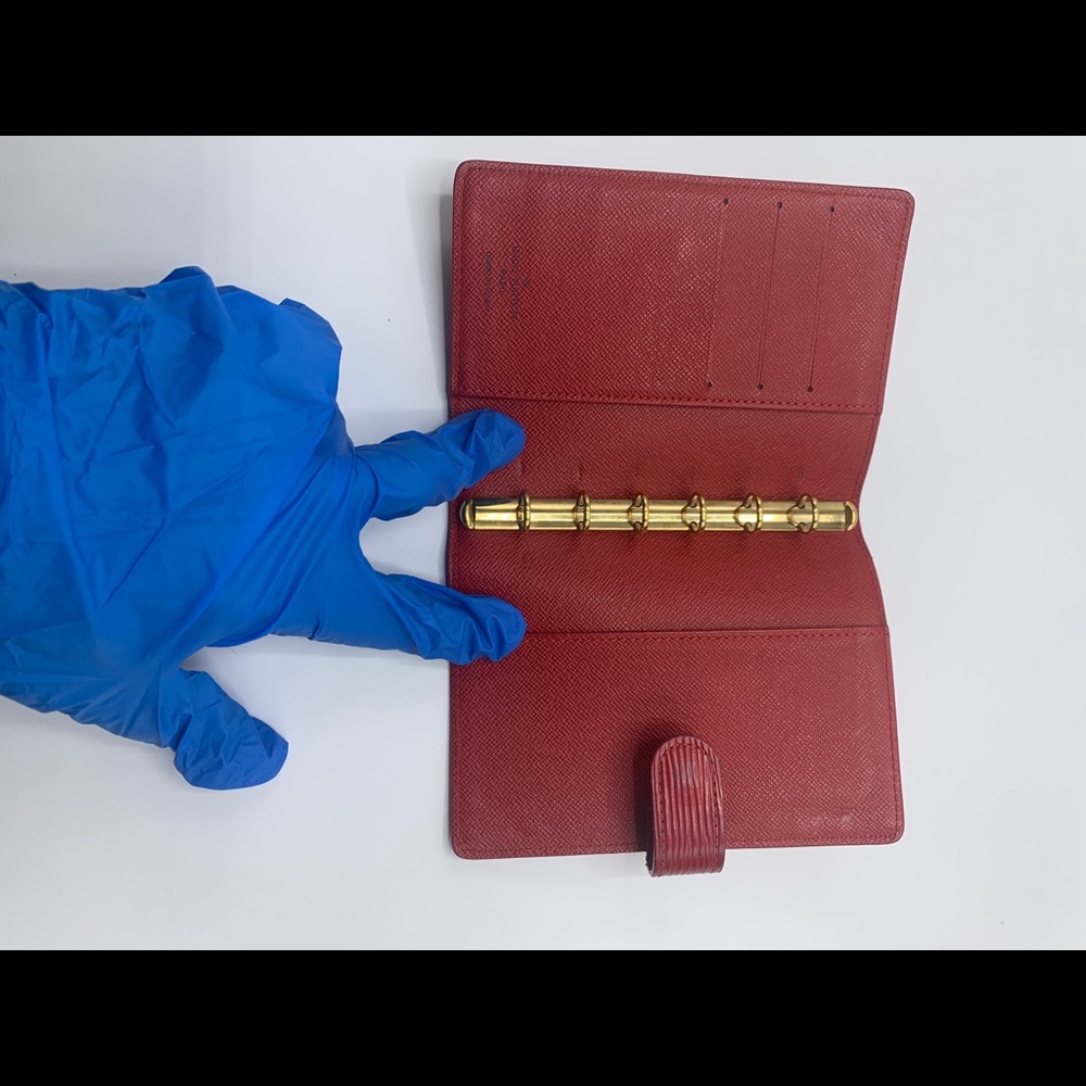 Louis Vuitton Red Epi Agenda - Picture 3 of 3